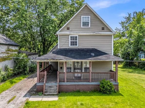 7718 Dorver Ave, Cleveland, OH 44105
