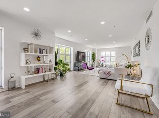 250 President St UNIT 211, Baltimore, MD 21202