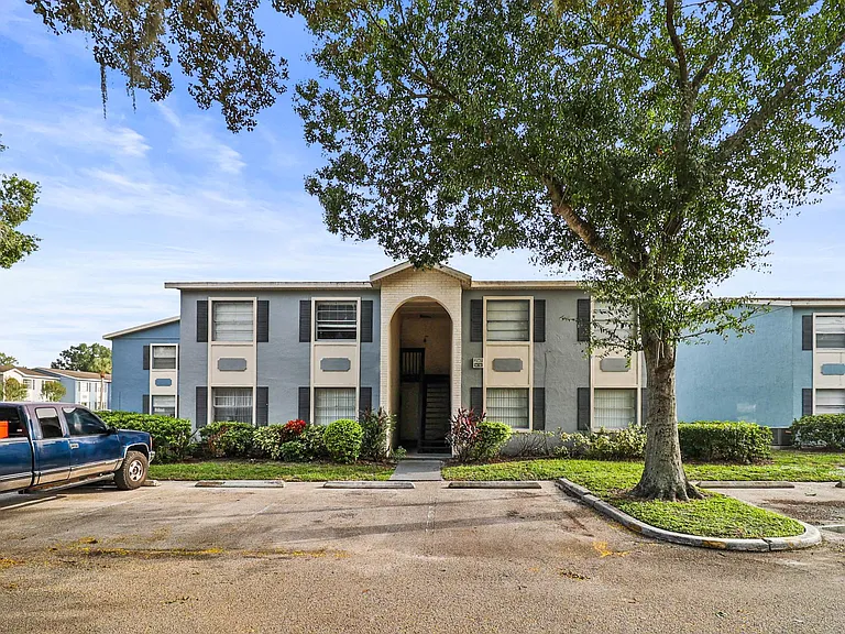 2547 N Alafaya Trl #92 — Photo 1