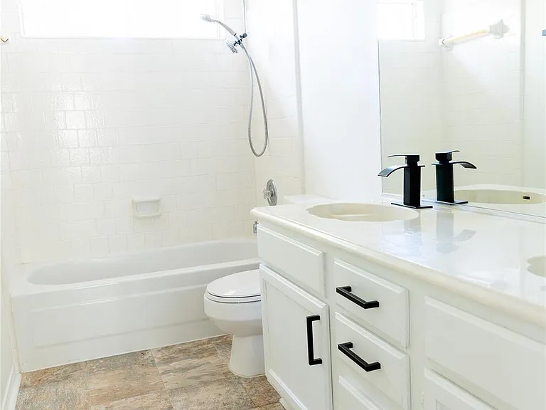 22 Cottage Grove Pl — Photo 17