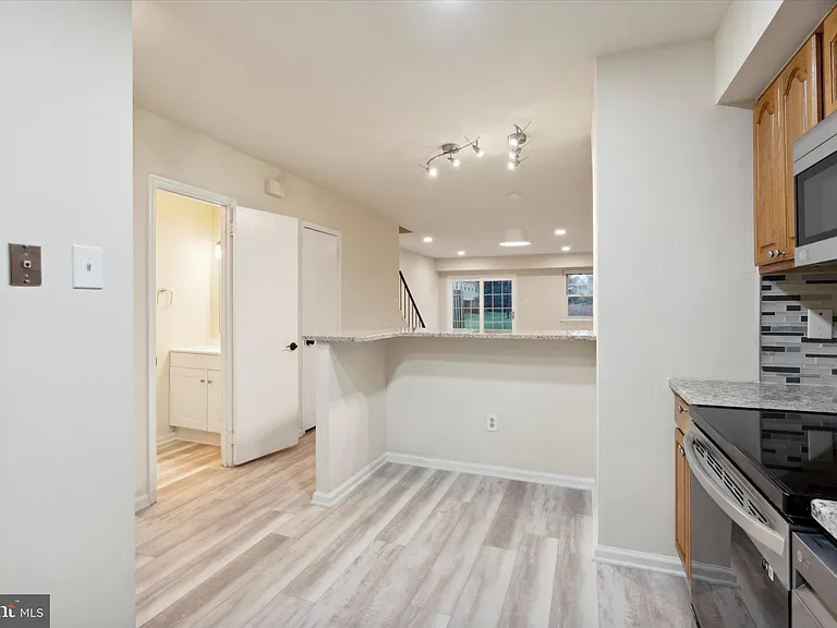 6 Cromwell Dr #107-U-6 — Photo 6
