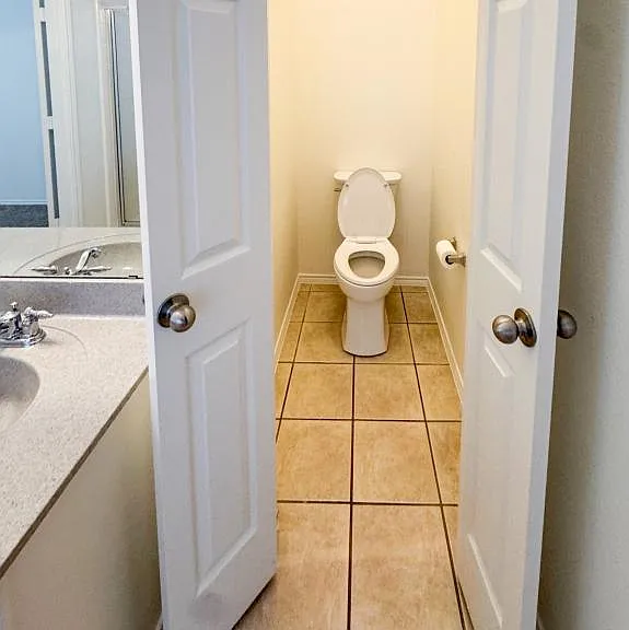 6416 Meadowcrest Ln — Photo 18