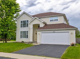 3132 Thunderbird Ct E, Aurora, IL 60503