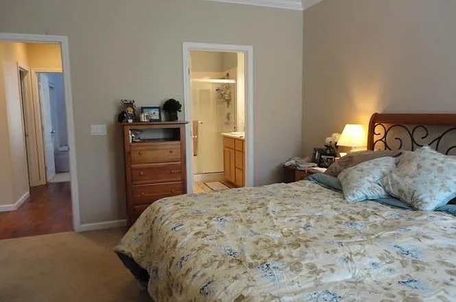 2112 Lindsey Ct — Photo 8