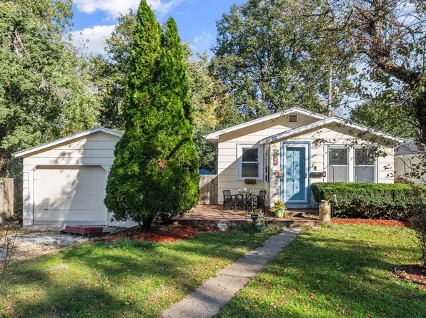 2601 40th Pl, Des Moines, IA 50310