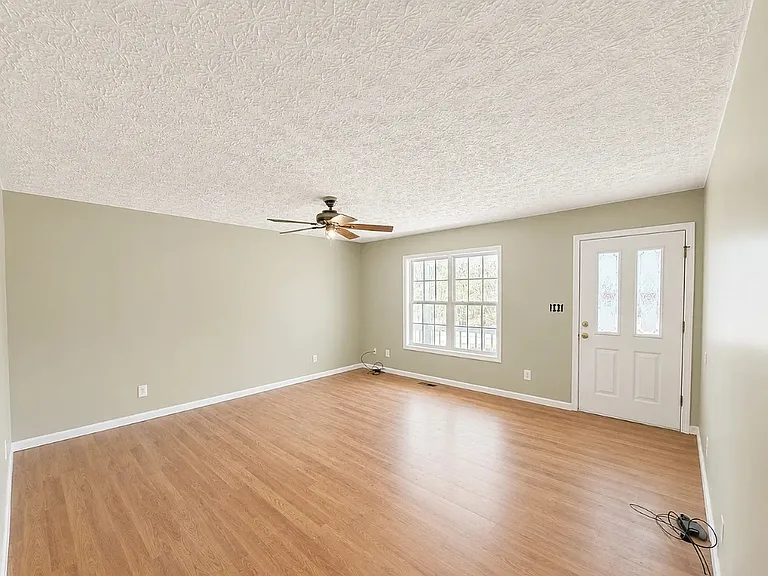 1164 Bert Moorhead Rd — Photo 4