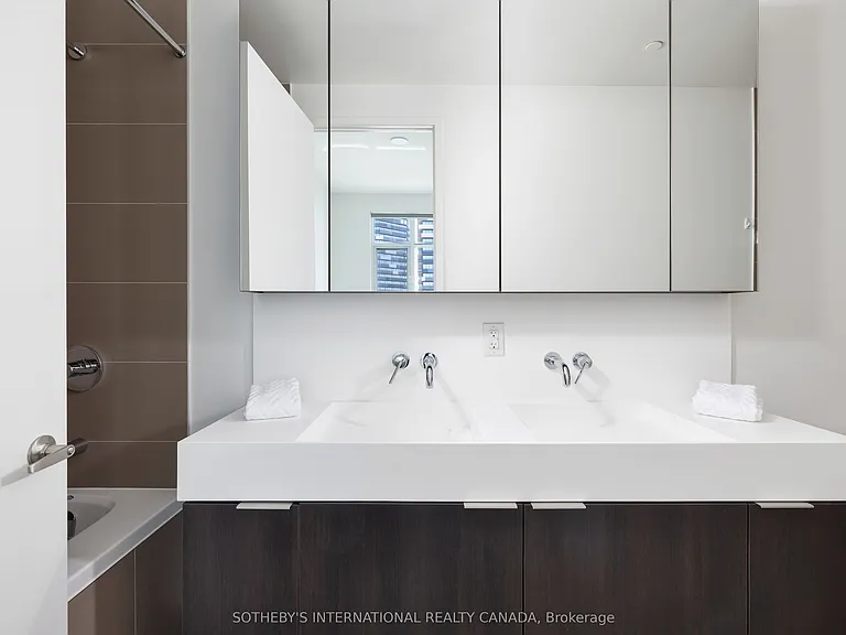 15 Lower Jarvis St #4502 — Photo 24