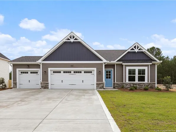 2912 Rayburn Dr, Eastover, NC 28312