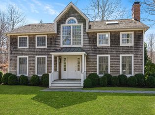 562 Accabonac Rd, East Hampton, NY 11937