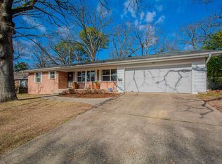 5618 Lakeview Rd, North Little Rock, AR 72116