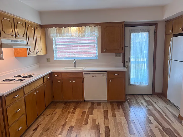 1837 Ardleigh Rd #1837 — Photo 2