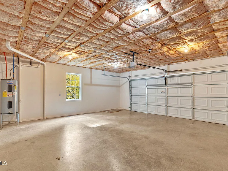 1125 Faye St — Photo 6