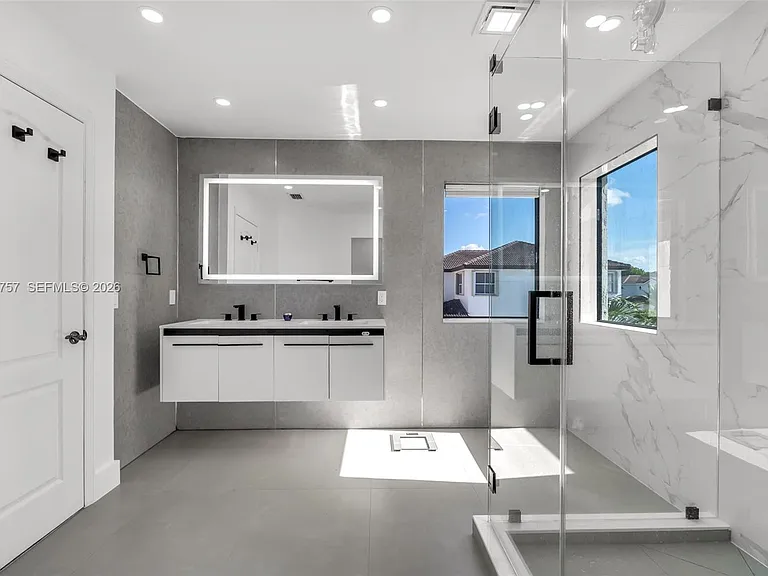 16610 SW 57th Ln — Photo 34