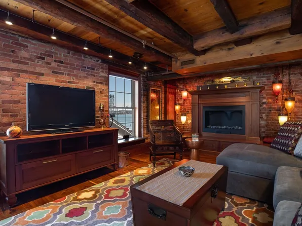 135 Market Street #E, Portsmouth, NH 03801