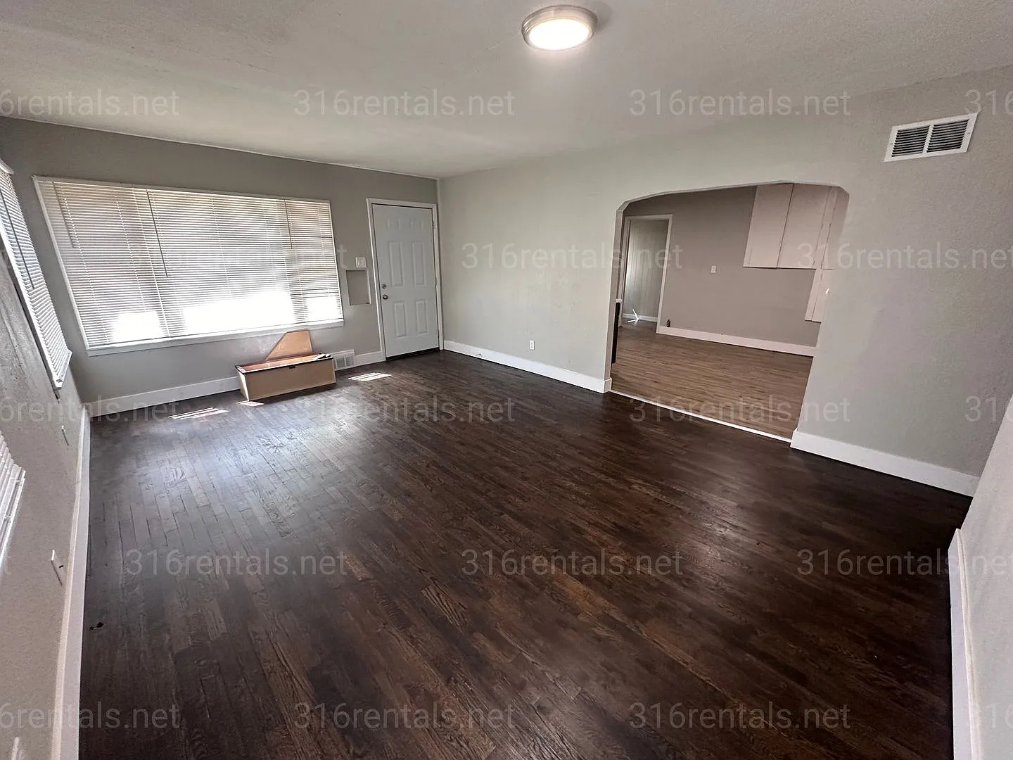$950- 2 Bed 1 Bath - Beautiful Duplex *Coming Soon* — Photo 2