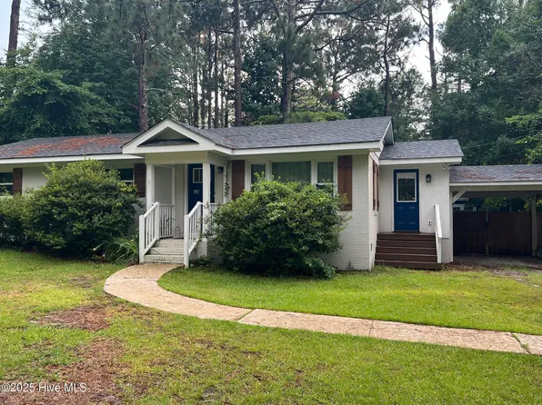 510 W Rhode Island Ave, Southern Pines, NC 28387