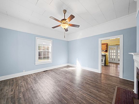 3rd image of 31 Gardner St