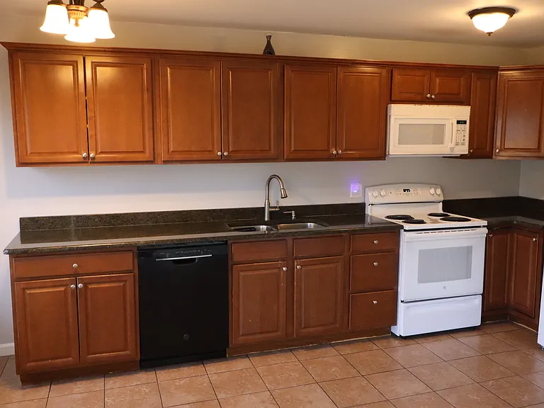 36806 Park Place Dr — Photo 12