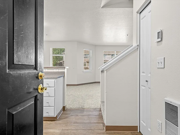 Chinook Way Apartments — Photo 80