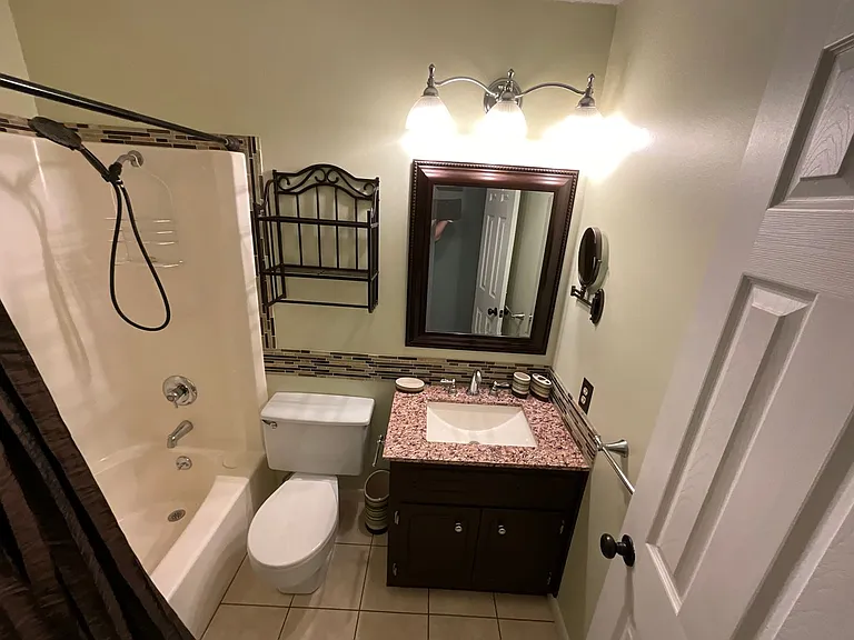 4900 Davis Dr — Photo 10