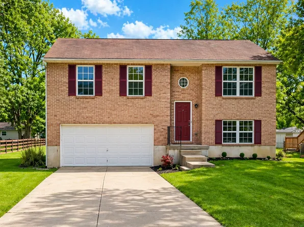 837 Fayebanks Ln, Cincinnati, OH 45245