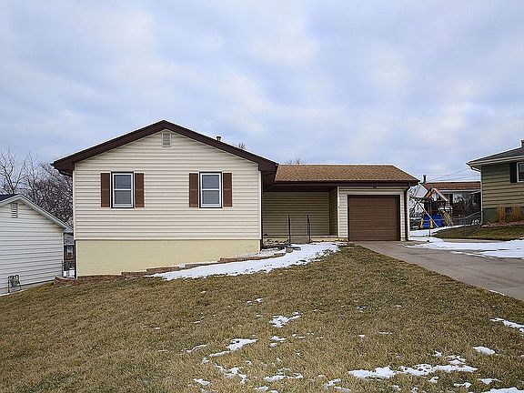 2nd image of 5214 Southern Manor Dr
