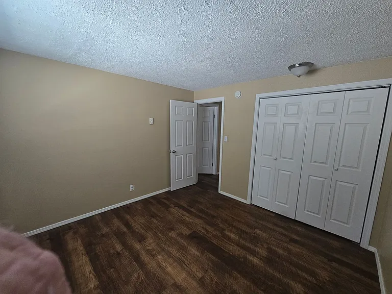 1715 Center Ave #15 — Photo 53