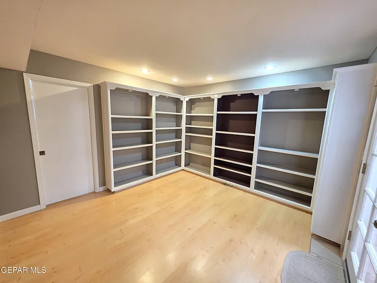 230 Casas Bella Ln — Photo 17