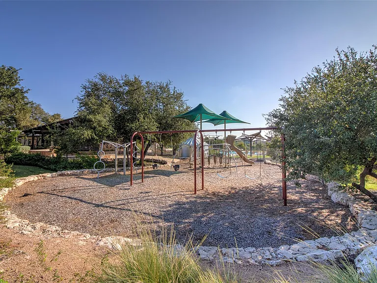 516 Panzano Dr — Photo 30