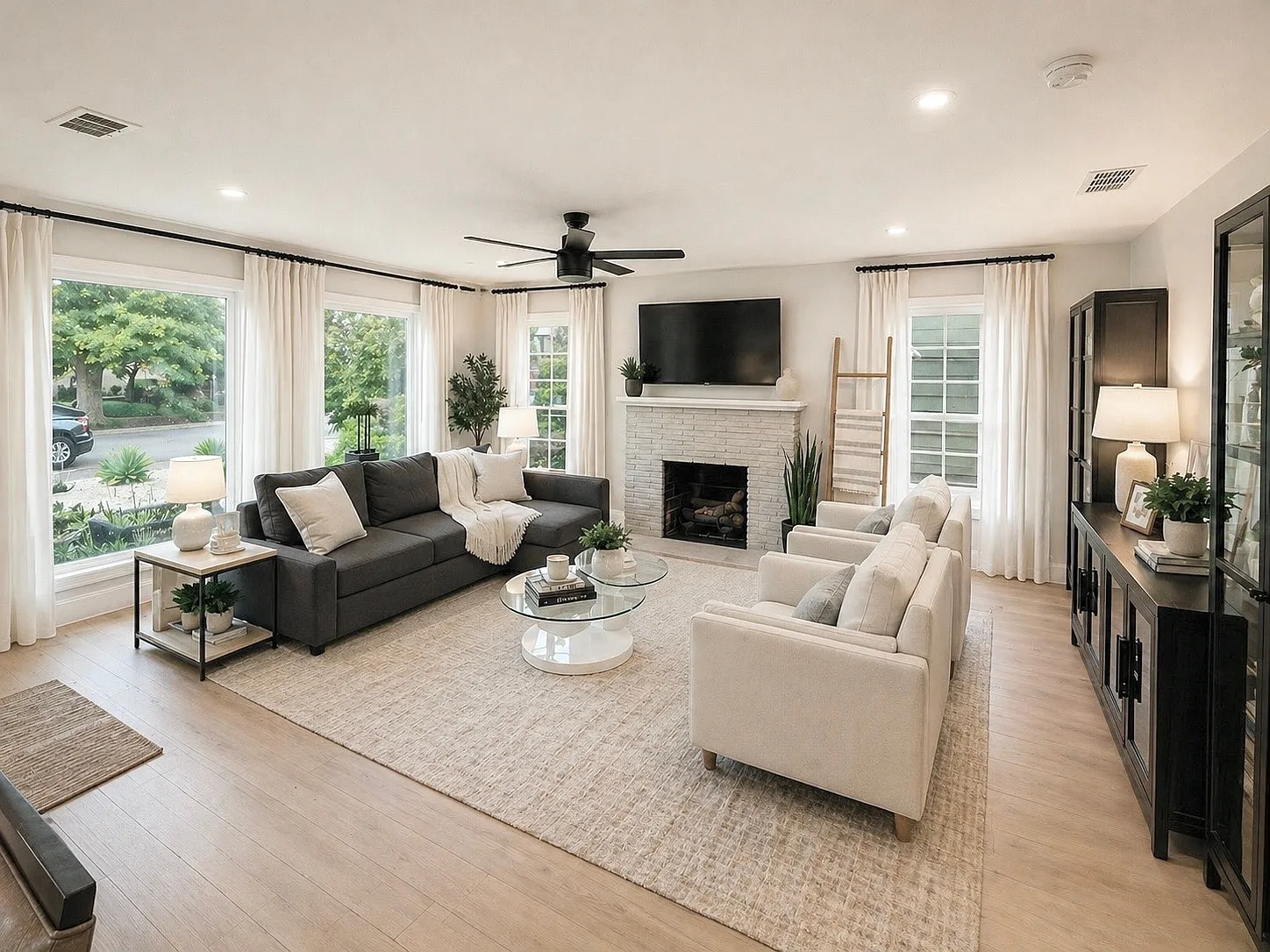 3 bed, 1.5 bath, 1409 sqft, $6,500 — Photo 4