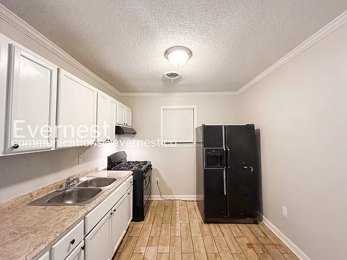 362 Hewlett Rd — Photo 6