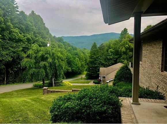 2nd image of 132 Brian Ln
