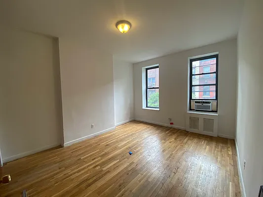 Rented by Bond New York | media 11