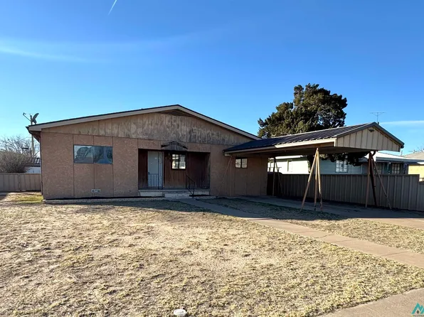 633 S 4th St, Jal, NM 88252