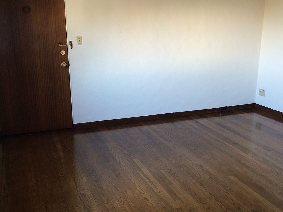 1st image of 108 E Rockwood Blvd #9