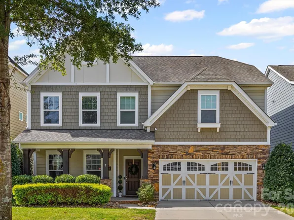 1018 Equipoise Dr, Indian Trail, NC 28079