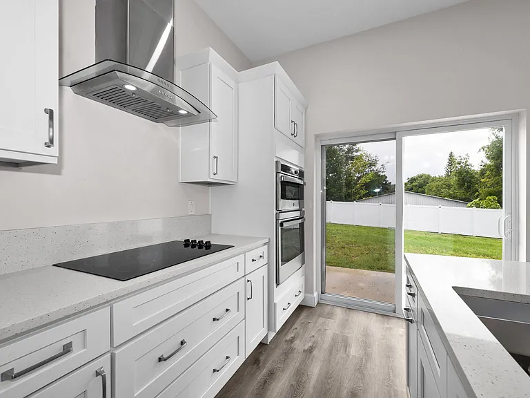 20-web-or-mls-Kitchen 6_07042026