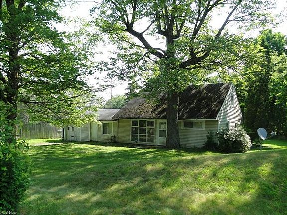 2nd image of 2655 McFarland Ave