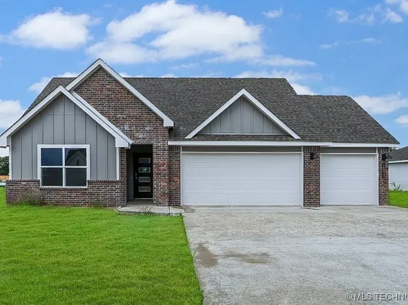 10033 E 132nd St S, Broken Arrow, OK 74014