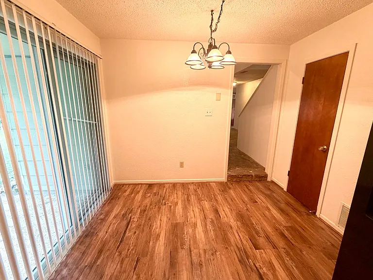 108 Stone Canyon Ct — Photo 6