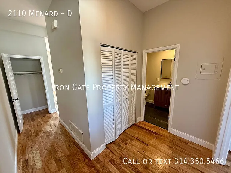 2110 Menard St #D — Photo 9