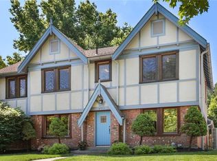 6911 Edgevale Rd, Kansas City, MO 64113