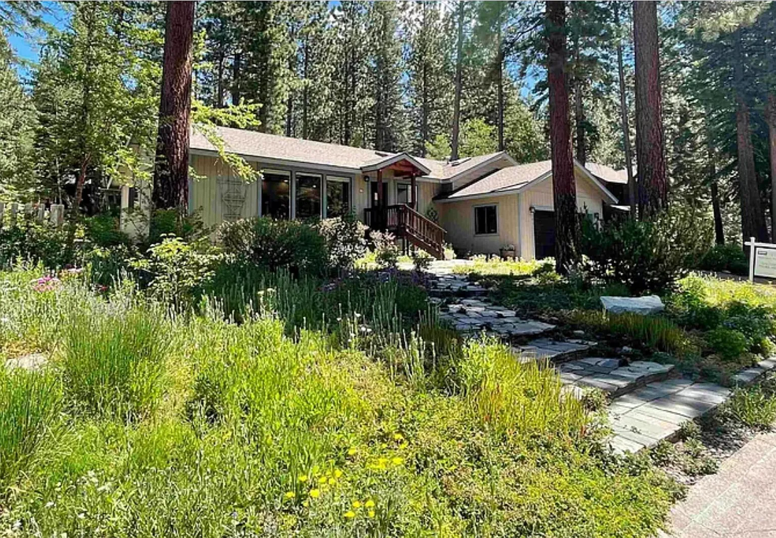 Nice house available now! — Photo 1