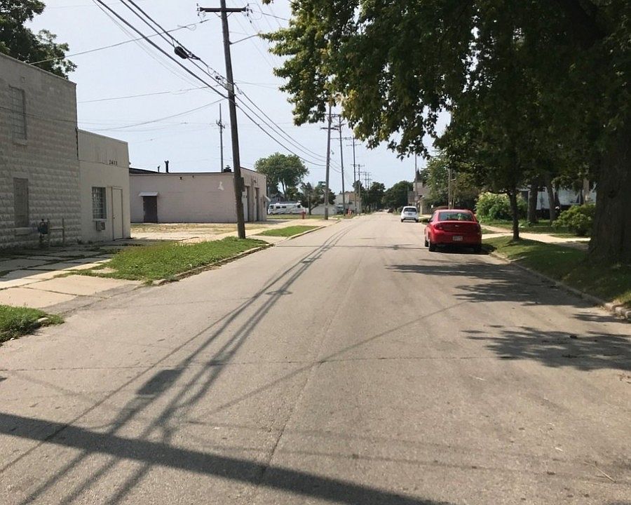2nd image of 2604 64th St