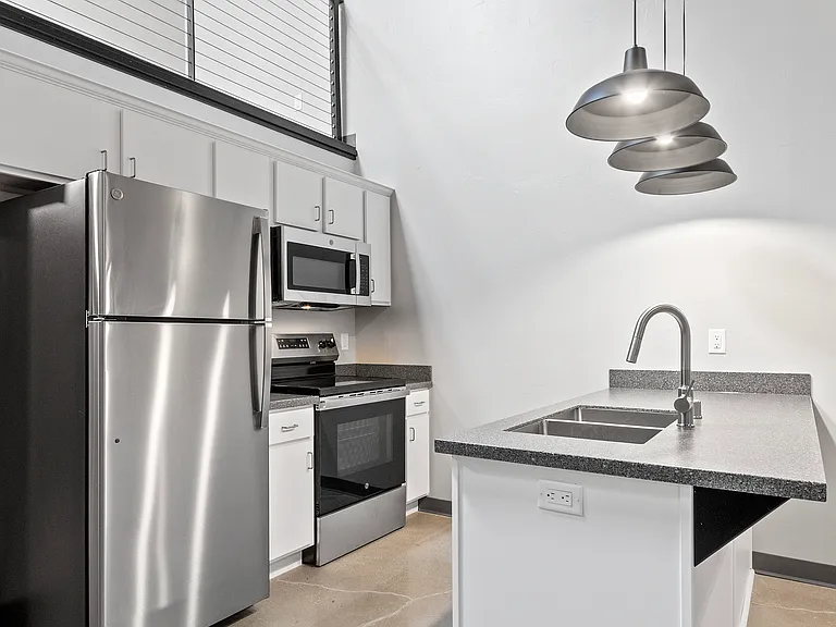 City Center Lofts — Photo 45