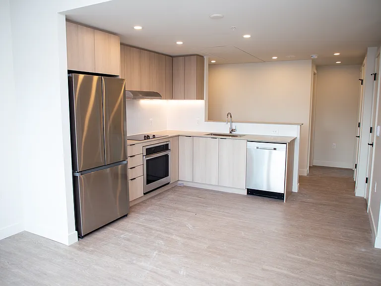 9873 King George Blvd — Photo 100