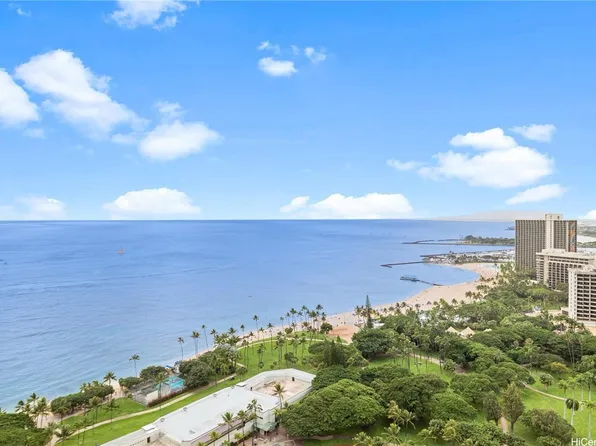 223 Saratoga Rd #3203, Honolulu, HI 96815
