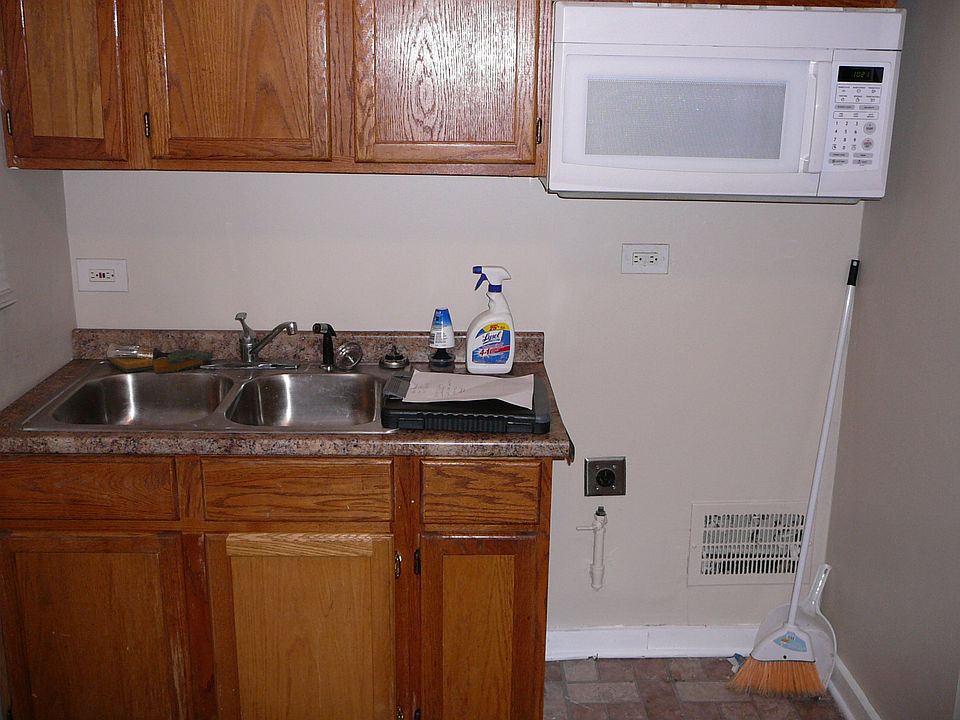 2nd image of 8133 S Colfax Ave