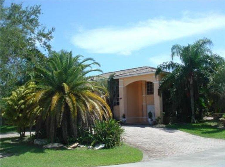 2nd image of 8340 SW 166th St