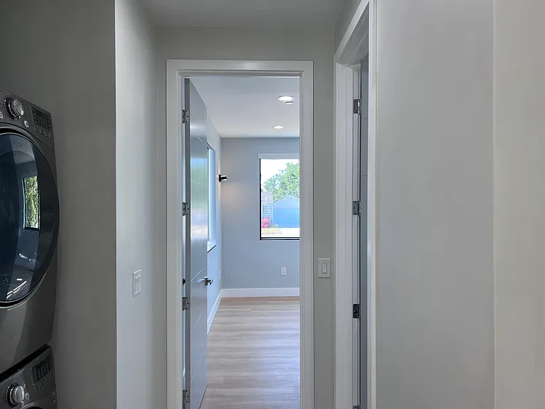 18530B Marshall Ln — Photo 11